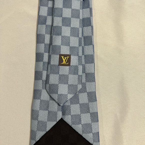5 Louis Vuitton blue tie collection - Picture 7 of 9